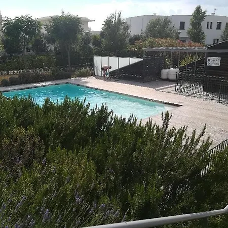 150 M De La Plage / Piscine * Σετ